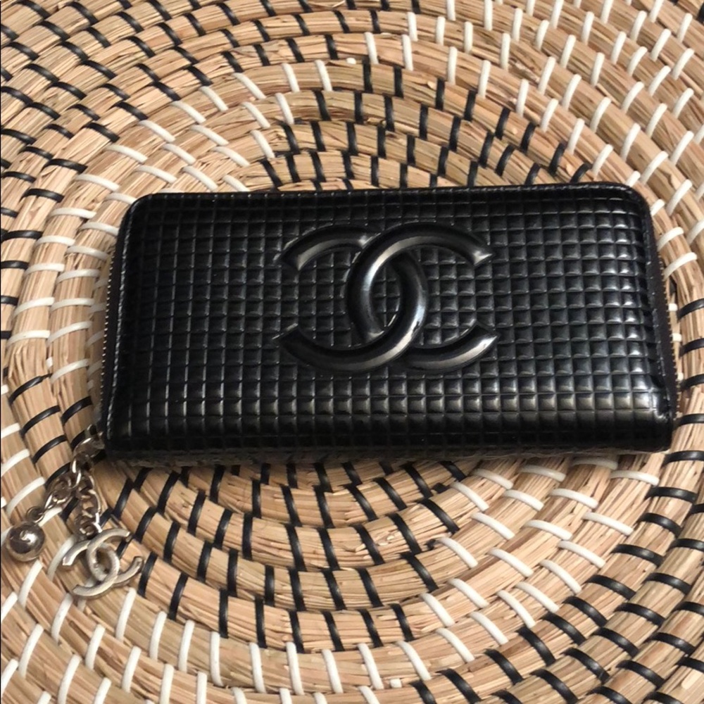 Authentic Chanel wallet